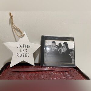 U2 The Joshua Tree CD in Original Case with Booklet - EUC ! No flaws !